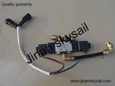 61VBK-00583 TG2512-06 Higer Door pump solenoid valve