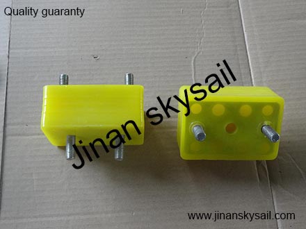 1001-00028  Yutong Engine rubber support