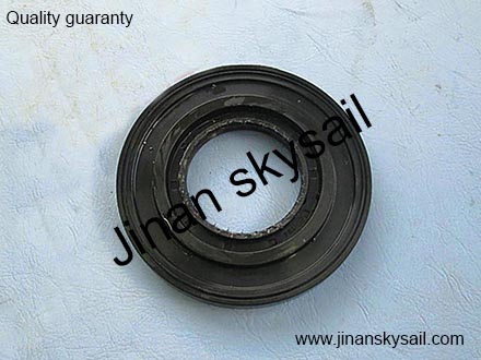 24C49-00502 Axle sha